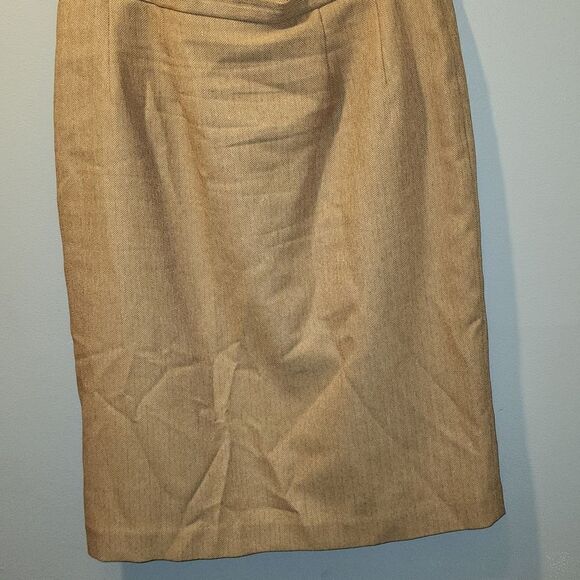 Levine Suit  - Picture 6 of 7